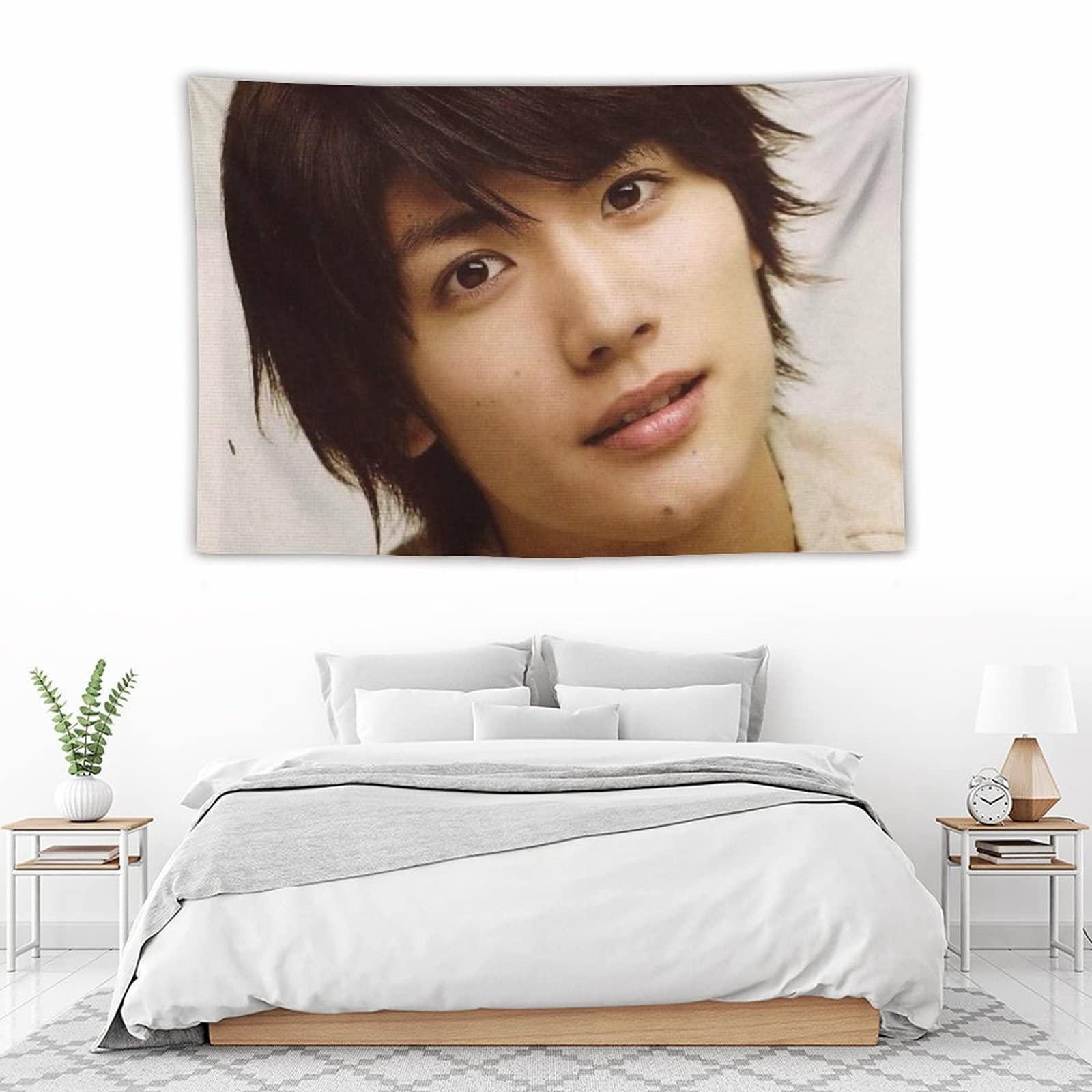 タペストリー　三浦春馬 Amazon.co.jp: 三浦春馬 タペストリー 壁掛け ポスター 壁の装飾 遮る